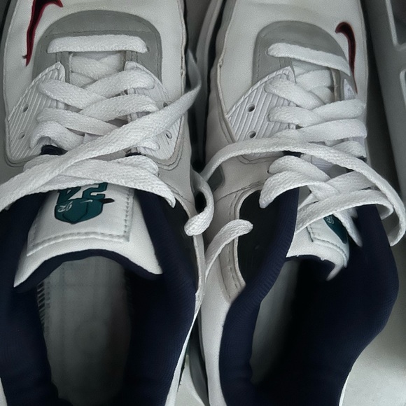 Griffey Swingman sneakers size 6Y or 7.5 women’s. - Picture 3 of 5